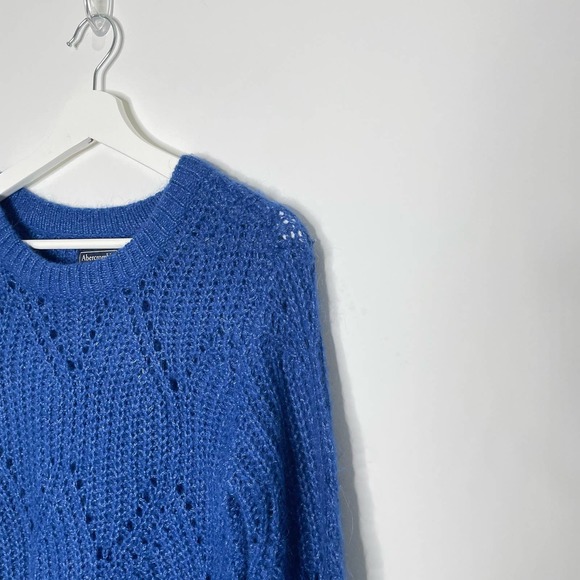 ABERCROMBIE | Knit Balloon Sleeve Sweater | S - Picture 3 of 6